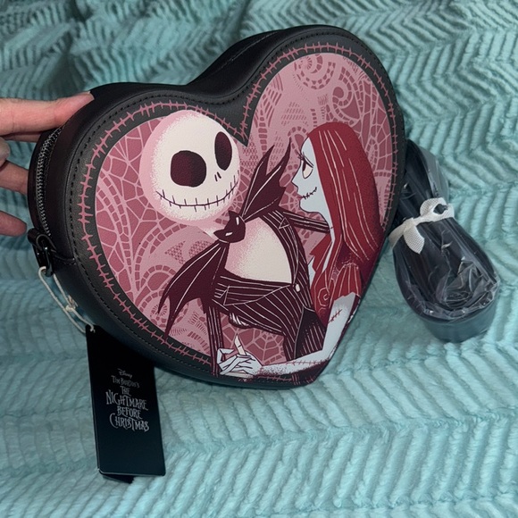 Disney Loungefly Tim’s Burtons Nightmare Before Christmas Crossbody - Picture 1 of 7
